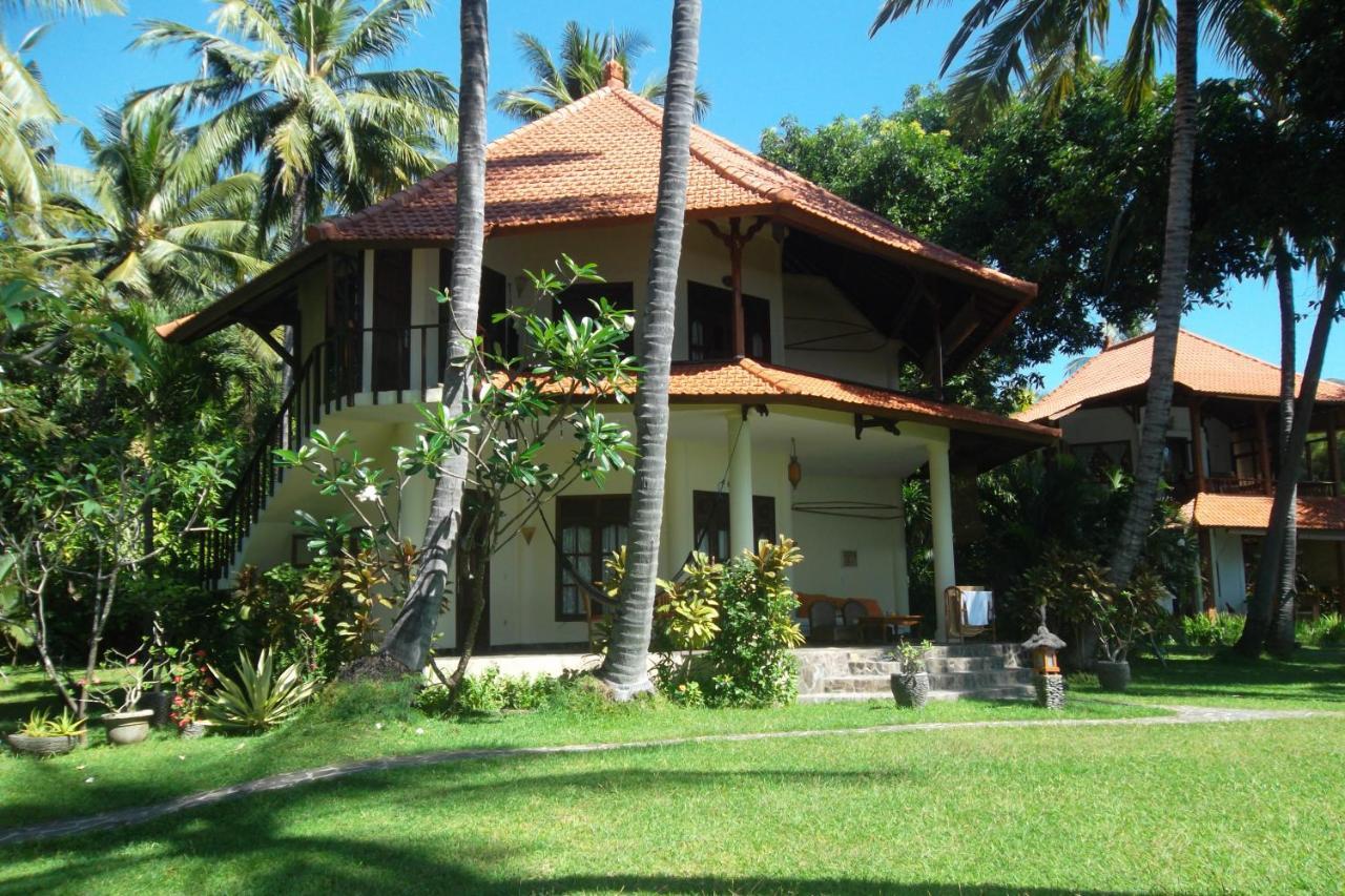 Gaia-Oasis Beach Resort Tejakula Exterior photo